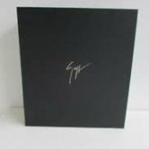 Used Giuseppe Zanotti Box for Heels!!